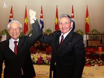 Tong bi thu Nguyen Phu Trong gui thu toi Raul Castro anh 1