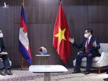 Thủ tướng Phạm Minh Chính và Thủ tướng Campuchia - Hun Sen.