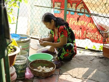 Vợ chồng nhặt ve chai ở miền Tây trả lại tiền tỷ cho người đánh rơi: Lỡ người ta tự tử thì sao? Mình nghèo thì chịu đi, hông lấy của ai hết trơn á! - Ảnh 8.