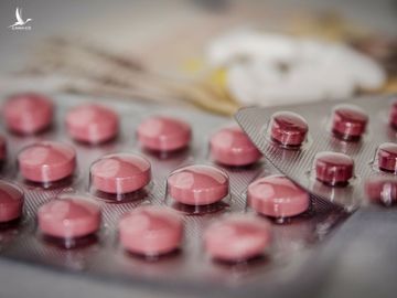 Loại thuốc đầu tiên trên thế giới có thể tiêu diệt 99,9% SARS-CoV-2