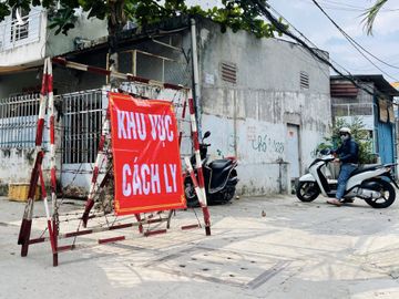 Người dân TP.HCM lúc này mong: ‘Ngủ dậy, y tế phường chưa tới để căng dây’ - ảnh 3