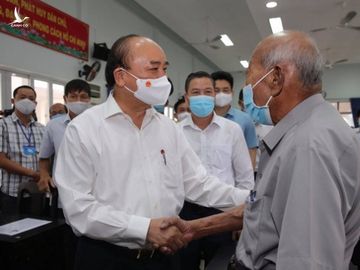 Chủ tịch nước Nguyễn Xuân Phúc: Hóc Môn không chỉ là huyện, phải là quận đô thị sinh thái - Ảnh 1.