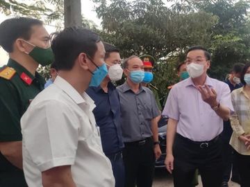 Chủ tịch Hà Nội: ‘Tận dụng 48 giờ vàng khống chế lây nhiễm biến thể vi rút Ấn Độ’ - Ảnh 1.