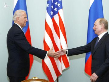 Cuộc gặp khó xử giữa hai ông Biden và Putin