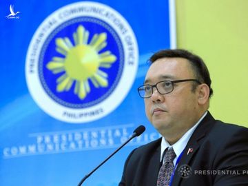 Nóng: Phát ngôn viên của Phủ Tổng thống Philippines nói không sở hữu đá Ba Đầu - Ảnh 1.