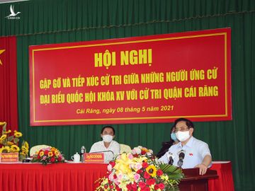 Thủ tướng Phạm Minh Chính: Vắc-xin nào cũng có phản ứng phụ, người dân đừng lo sợ