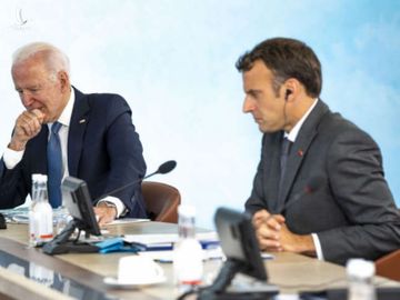 Tổng thống Mỹ Joe Biden và Tổng thống Pháp Emmanuel Macron. Ảnh: Washington Examiner