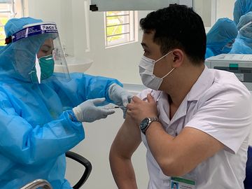 Thủ tướng có phát biểu quan trọng tại lễ ra mắt Quỹ vaccine phòng chống Covid-19 - Ảnh 1.