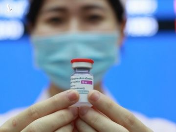 Việt Nam đang triển khai tiêm vaccine COVID-19 của AstraZeneca. Ảnh: Hải Nguyễn