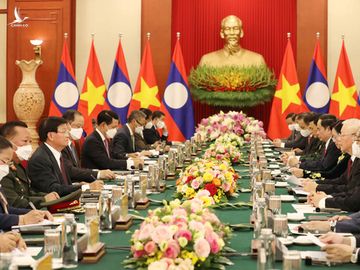 Tổng bí thư, Chủ tịch nước Lào bắt đầu thăm hữu nghị chính thức Việt Nam - Ảnh 4.