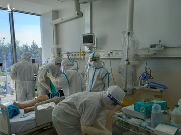 Bệnh viện hồi sức COVID-19 ở TP.HCM đã tiếp nhận 160 bệnh nhân nặng - ảnh 1
