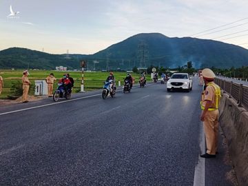 Chạy xe máy từ TP.HCM và Bình Dương về quê, phát hiện dương tính COVID-19 - ảnh 1