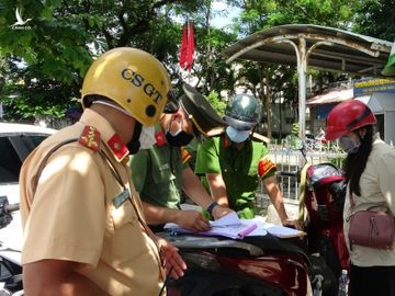 CSGT Đồng Nai: 'Đâu phải không có cơm Jollibee thì không sống được' - ảnh 4