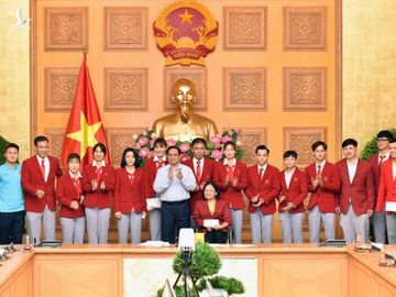 Thủ tướng Phạm Minh Chính tặng bằng khen cho đội tuyển Việt Nam - Ảnh 3.