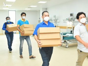 Bí thư Thành ủy TPHCM Nguyễn Văn Nên thăm Bệnh viện Hồi sức Covid-19 ảnh 6