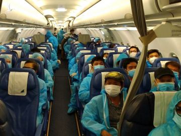 Đưa người Bình Định về quê ảnh 9 Dua nguoi Binh Dinh ve que anh 9