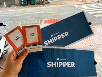 Shipper có thể bị phạt vì thiếu... băng đeo tay - Ảnh 2.