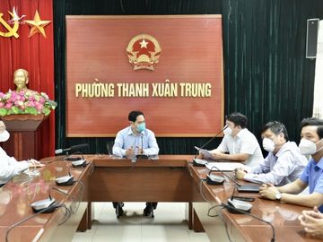 Thủ tướng: ‘Hà Nội giãn cách chưa đạt, người dân ra đường vẫn đông’ - ảnh 6