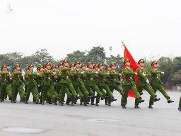 Phát huy truyền thống vẻ vang, xây dựng lực lượng Công an nhân dân cách mạng, chính quy, tinh nhuệ, hiện đại, góp phần đắc lực xây dựng và bảo vệ Tổ quốc -0