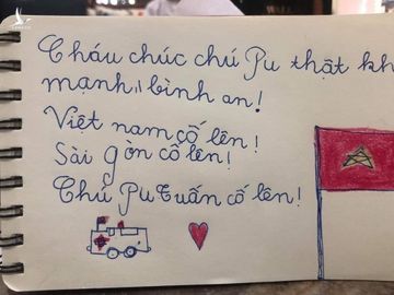 Tấm lưng gợi cảm của bác sĩ nói hộ nỗi khát khao thầm kín của nhiều người: Hết dịch nhất định đi ăn sập Sài Gòn - Ảnh 2.