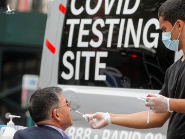 Một điểm xét nghiệm Covid-19 tại Brooklyn, New York, Mỹ hôm 2/6. Ảnh: Reuters.