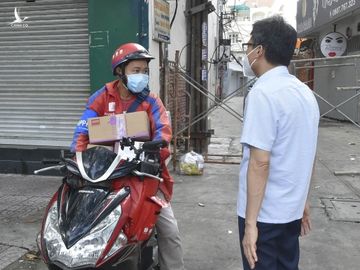 nguoi dan TP.HCM bat ngo khi Pho thu tuong hoi tham anh 6