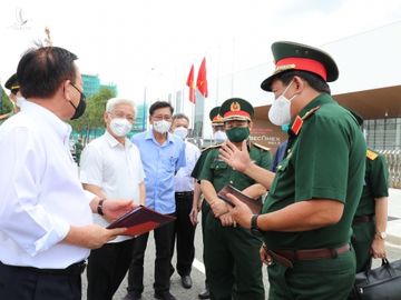 Phó Thủ tướng Vũ Đức Đam: Bình Dương cố gắng đến 15/8 cơ bản khoanh vùng được dịch - Ảnh 2.