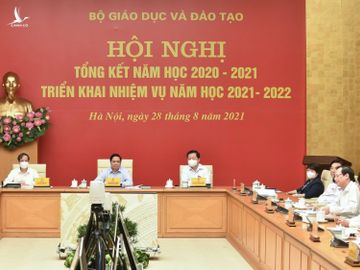 Thủ tướng Phạm Minh Chính trực tiếp chủ trì Hội nghị tổng kết năm học 2020 - 2021, bàn phương hướng năm học 2021 - 2022 /// Ảnh Minh Minh 