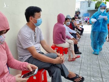 Đồng Nai: Hàng chục ngàn người dân, công nhân tiêm vắc xin Sinopharm - ảnh 5