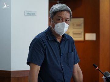 Thứ trưởng Nguyễn Trường Sơn thông tin về công văn đề nghị kỷ luật bác sĩ bỏ việc - Ảnh 1.