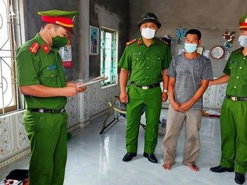 Quảng Bình: Chủ tịch xã bị đánh nhập viện khi đang chỉ đạo chống dịch - Ảnh 1.