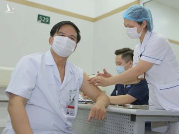 Hết vaccine Covid-19 Moderna: Hội đồng chuyên môn họp bàn về việc tiêm trộn - Ảnh 1.