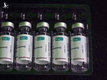 Các lọ vaccine AstraZeneca tại một trung tâm tiêm chủng ở Guatemala hôm 25/8. Ảnh: AFP.