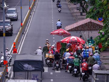 duong pho TP.HCM dong duc anh 2