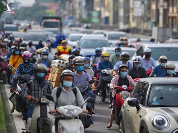 giao thong Ha Noi sau noi long gian cach anh 8