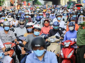 Giao thong Ha Noi gian cach xa hoi anh 2