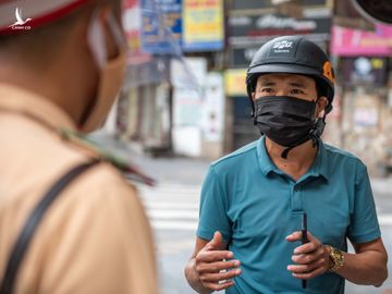 Kiem soat nguoi ra duong ngay quoc khanh anh 8