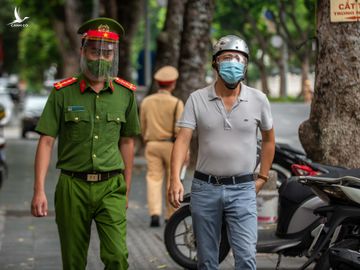 Kiem soat nguoi ra duong ngay quoc khanh anh 6