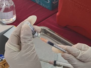 59.000 học sinh Bình Dương đồng loạt được tiêm vaccine - ảnh 7