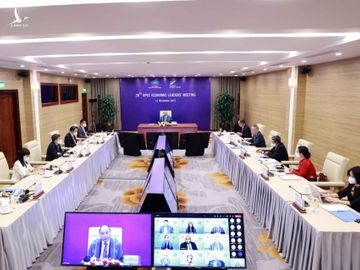 Chủ tịch nước Nguyễn Xuân Phúc đã dẫn đầu đoàn đại biểu Việt Nam tham dự Hội nghị các nhà Lãnh đạo kinh tế APEC lần thứ 28 theo hình thức trực tuyến.