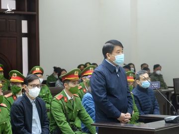 Niêm phong vật chứng mới, phiên tòa xử ông Nguyễn Đức Chung đột ngột tạm dừng