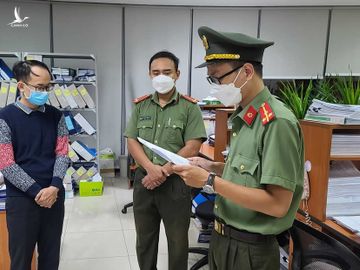 Cán bộ Sở ở Đà Nẵng nhận hối lộ tiếp tay người nước ngoài nhập cảnh Việt Nam trái phép