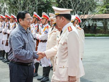 Đón người dân về quê an toàn, chăm lo để mọi người đều có Tết, bù đắp lại những khó khăn, mất mát do dịch bệnh - Ảnh 11.