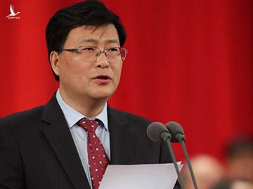 Báo Hồng Kông: Đang phát biểu, quan Trung Quốc bất ngờ ú ớ không nói nên lời rồi ngã quỵ