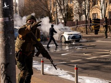 NÓNG: Bộ Quốc phòng Nga ra lệnh tiến công vào Ukraine từ “tất cả các hướng” - Ảnh 3.