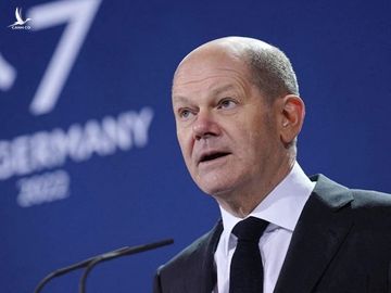 Thủ tướng Đức Olaf Scholz phát biểu tại cuộc họp báo chung với Thủ tướng Na Uy Jonas Gahr Store tại Berlin, ngày 19/1. Ảnh: Reuters.