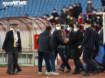 Thủ tướng: Đội tuyển Việt Nam đã mang lại bữa tiệc bóng đá đúng ngày mùng 1 Tết - 1
