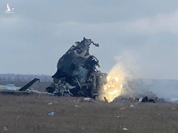 Su-34, Su-30 liên tiếp bị bắn hạ - Ukraine tuyên bố diệt hàng loạt máy bay Nga - Ảnh 3.