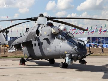 Giữa lúc nóng, FAB bất ngờ “khai tử” trực thăng tấn công Mi-35 Nga: Mỹ đã đi trước 1 bước? - Ảnh 1.