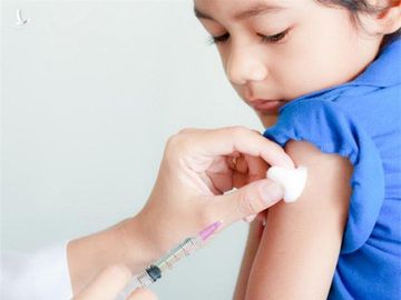 Trẻ dưới 12 tuổi từng là F0, có cần tiêm vaccine phòng COVID-19? - Ảnh 1.